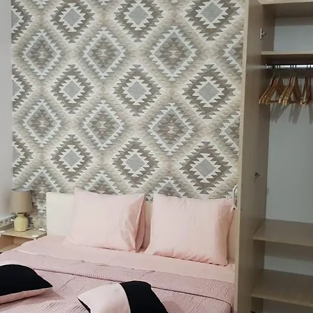 Apartamento Plaja Modern Black Sea